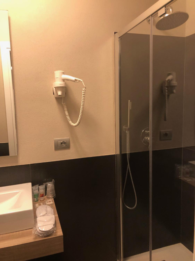 Bathroom 4, Albergo Tre Pozzi, Parma
