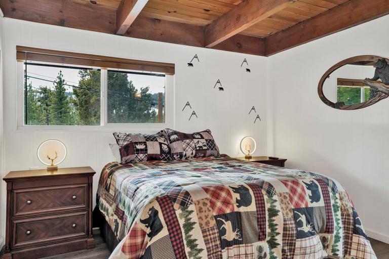 Bedroom 3, Ursa Minor #2135, San Bernardino