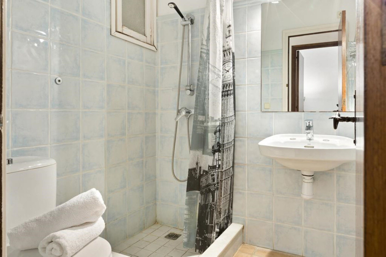 Bathroom 3, Apartment in Llafranc - 104761 by MO Rentals, Girona