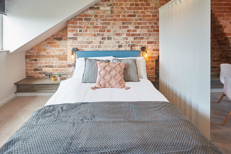Room 5, Host Stay Wicket View North Marine House, North Yorkshire