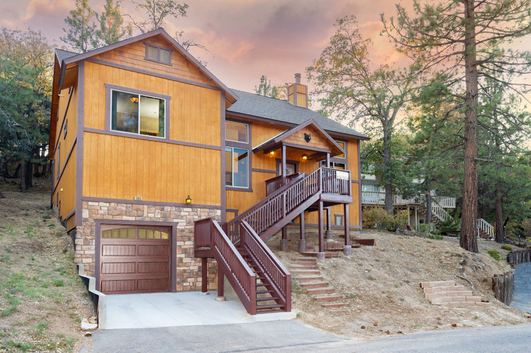 Exterior & Views, Moonridge Serenade #1967, San Bernardino