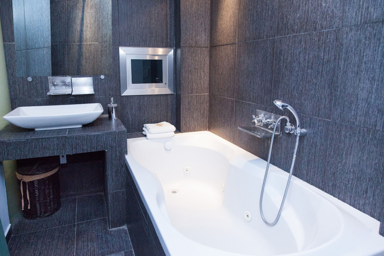 Bathroom 3, Deluxe Apt. in the Heart of Kolonaki, Attica