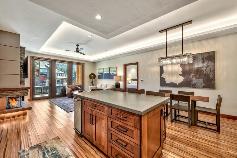 Dining Room 14