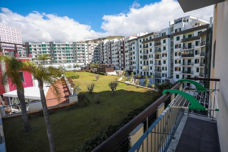 Room 2, F rum Madeira Ocean View 5B, Funchal