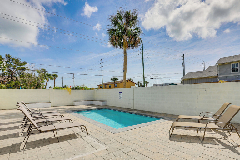 Sport & Beauty 4, St Augustine Getaway < 1 Mi to Historic Downtown!, Saint Johns