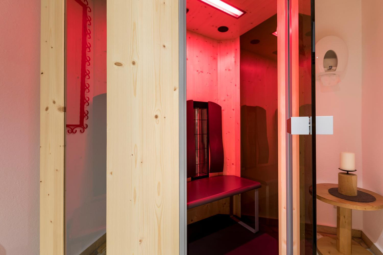 Bedroom, GenussHotel Sonnblick, Imst