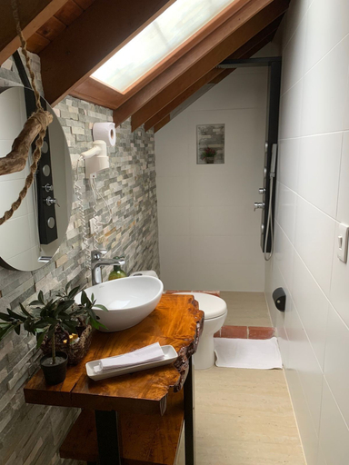 Bathroom 3, HOTEL CASA MADERO, Envigado