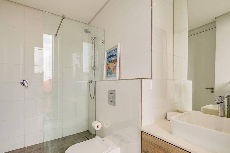 Bathroom 4, Gorgeous Apartment in Bustling De Waterkant 304 on N, City of Cape Town