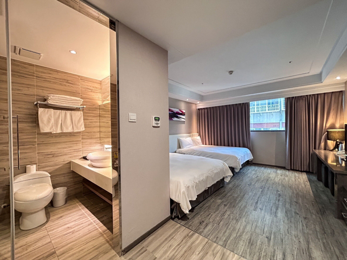 Bedroom 5, Royal Fine Hotel, Kaohsiung