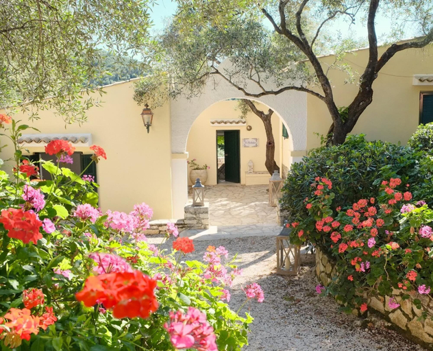 Room 5, The Saints - St Stephanos 1 Bedroom Cottage, Ionian Islands