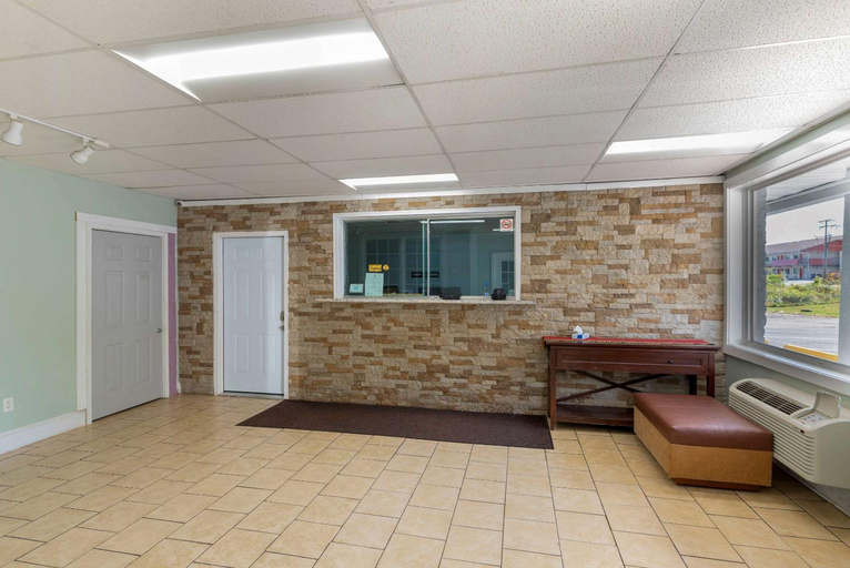 Public Area 2, Rodeway Inn Colonial Heights I-95, Chesterfield