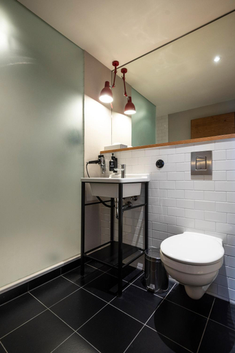 Bathroom 4, pentahotel Leuven, Vlaams Brabant