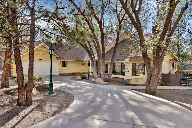 Exterior & Views 2, Bearfoot Lodge #2030, San Bernardino