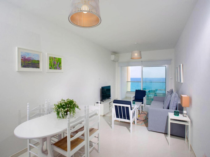 Others 4, On the Beach Penthouse