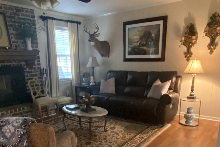 Interior 4, Elegant Crofton Ranch, Richmond