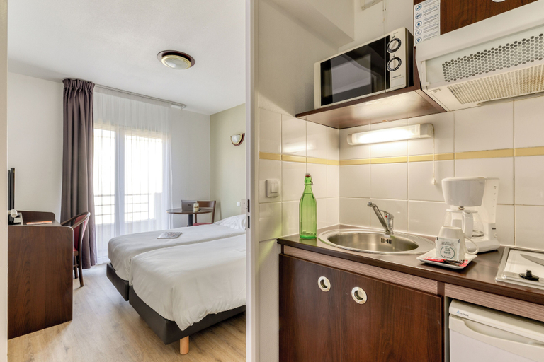 Bedroom 3, Zenitude Hôtel Résidences Beziers Centre, Hérault