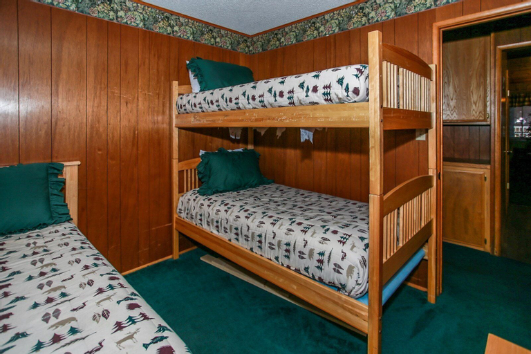 Bedroom 16