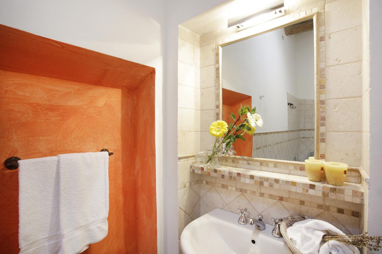 Bathroom 4, San Lorenzo a Linari Resort, Siena