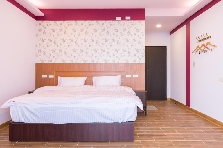 Bedroom 16