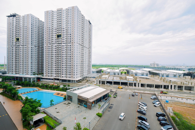 Exterior & Views 2, Good Deal and Simply Studio Tokyo Riverside PIK 2 Apartment By Travelio, Tangerang