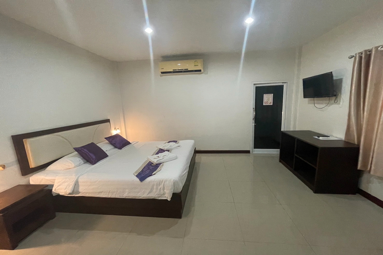 Bedroom 19