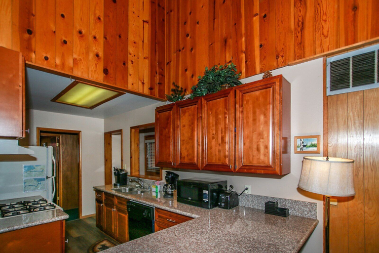 Dining Room 9
