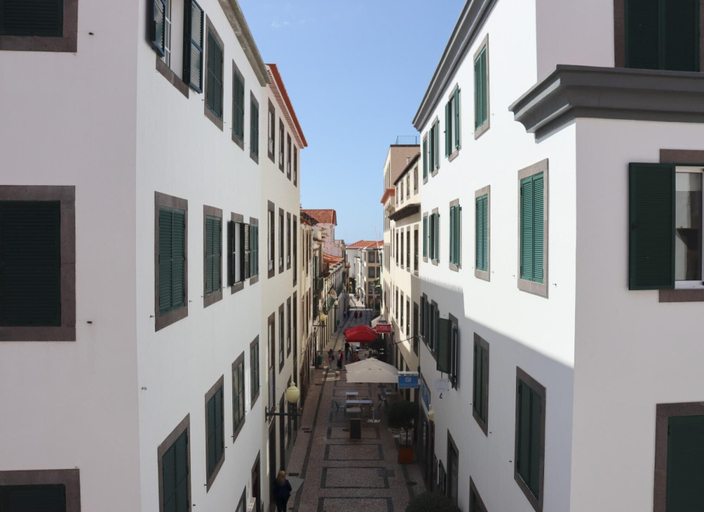 Room 2, Ribeira das Casas Apt 2C by Homie, Funchal