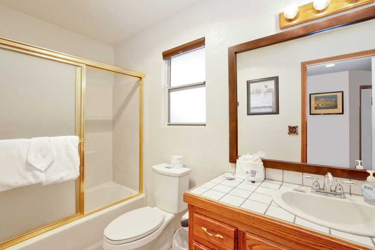 Bathroom 4, BIG Bear Frontier #2368, San Bernardino