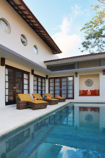 Swimming Pool 8