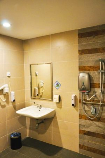 Bathroom 2