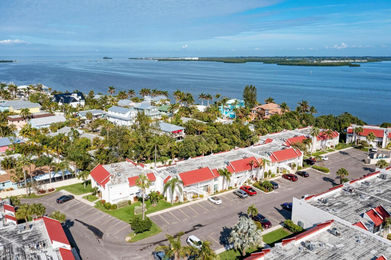 Room 5, Anna Maria Island Runaway Tropical Dream, Manatee