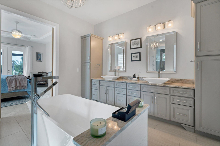 Bathroom 4, 329 Bayridge Place, Charlotte