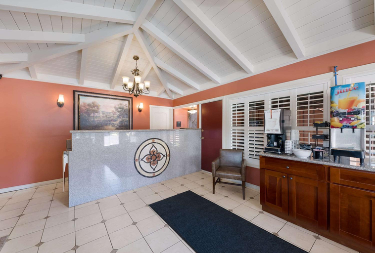 Public Area 3, Clarion Collection Wilkie's Inn Pacific Grove - Monterey, Monterey