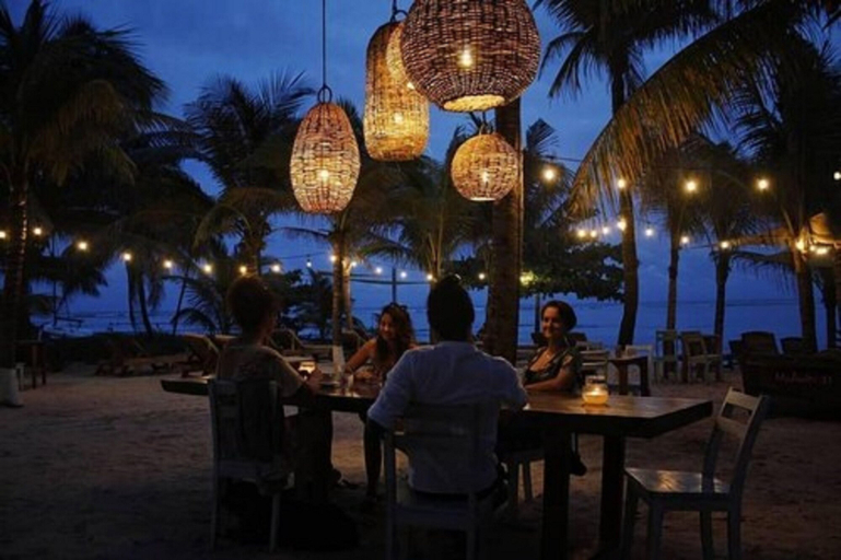 Food & Drinks 4, Noah Beach Hotel & Suites, Othón P. Blanco