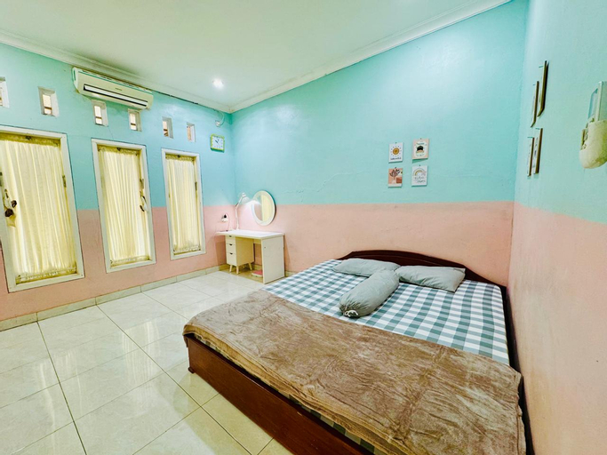 Bedroom 3, Villa Daveya, Banyumas