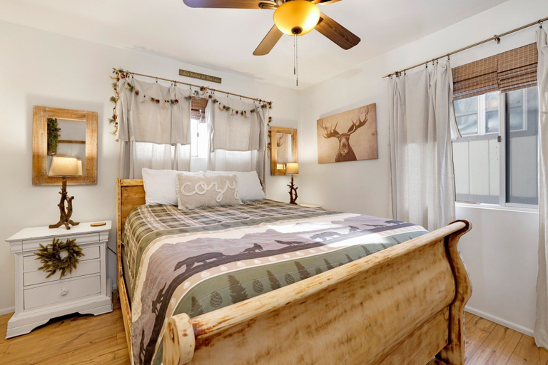 Bedroom 3, Cottontail Cottage #2283, San Bernardino