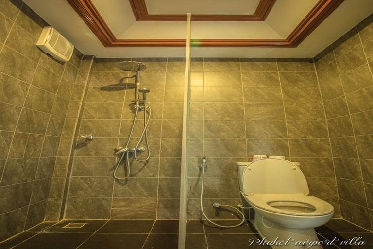 Bathroom 20