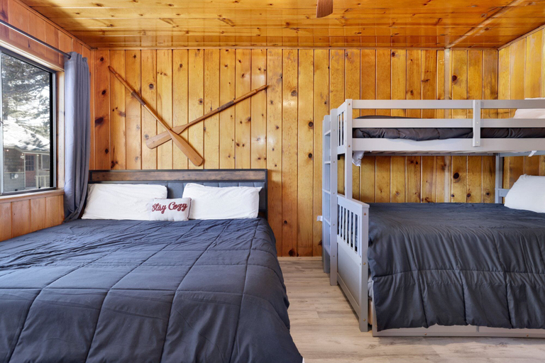 Bedroom 1, Lonepine#107, San Bernardino