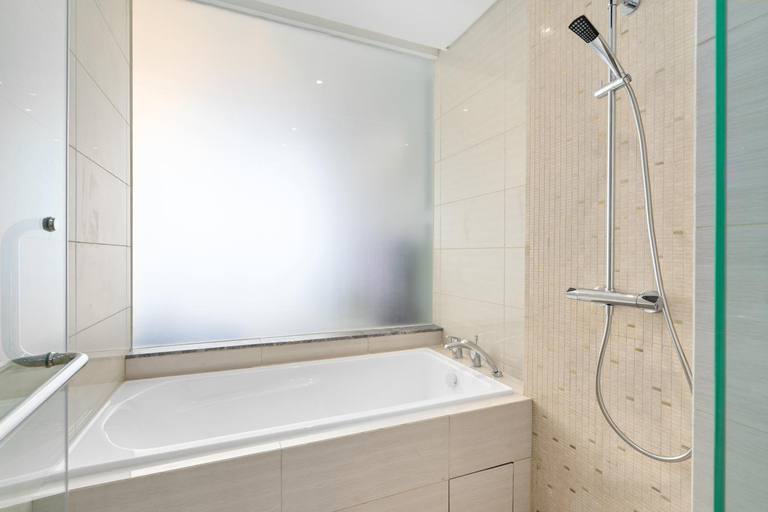 Bathroom 4, Anggun Residences Serviced Suites, Kuala Lumpur
