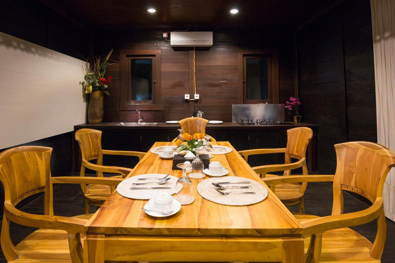 Dining Room 29