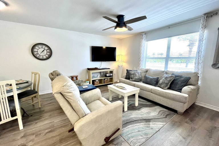 Living area 3, Alabama Sands 4 2 Bedroom Condo by RedAwning, Baldwin