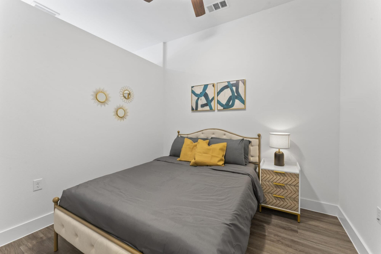 Room 2, Central Chic 1BR Close to UT Moody Center DT, Travis
