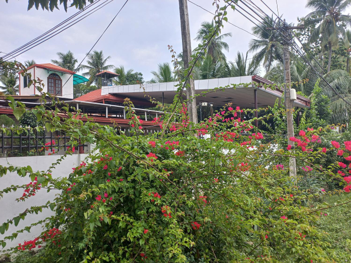 Others 5, Mayura Rest Inn, Thissamaharama
