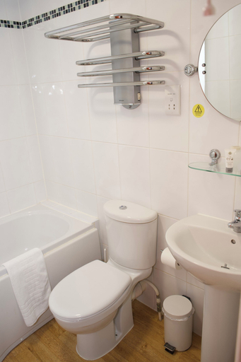 Bathroom 3, North Shore Hotel & Golf Club, Lincolnshire
