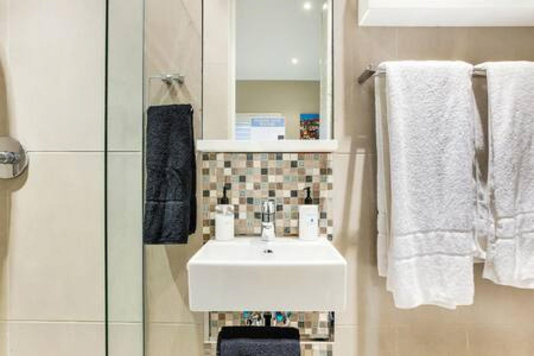 Bathroom 3, Secure Holiday Apartment w Private Pool Calico, City of Cape Town