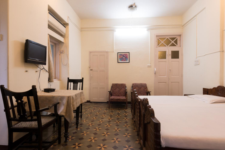 Others 2, Bed and Breakfast at Colaba, Mumbai City