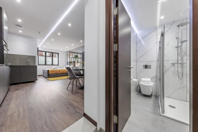 Bathroom 3, Luxury Studio Flat Golders Green Central London, London