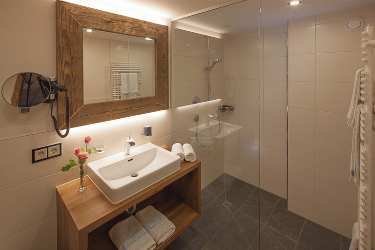 Bathroom 4, Alpine Lifestyle Berghotel Madlener, Bregenz