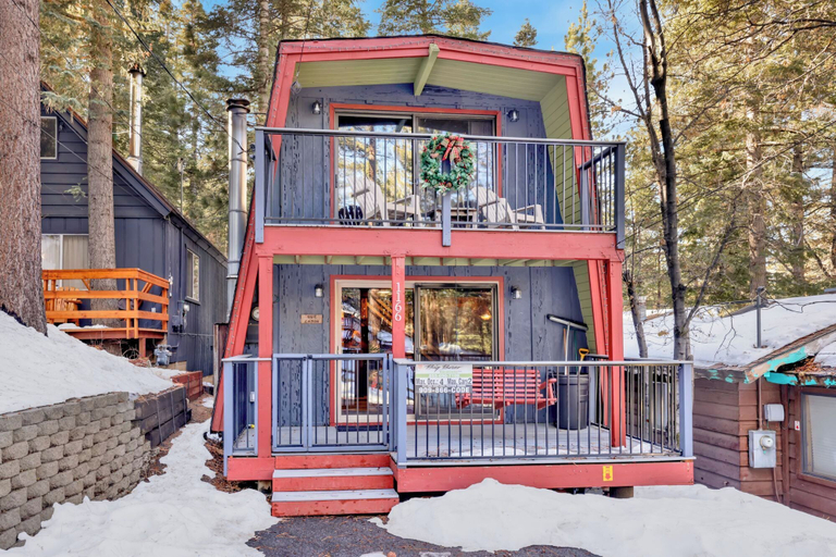 Exterior & Views 2, Wolf Cub Cabin#1946, San Bernardino