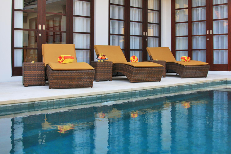 Swimming Pool 9